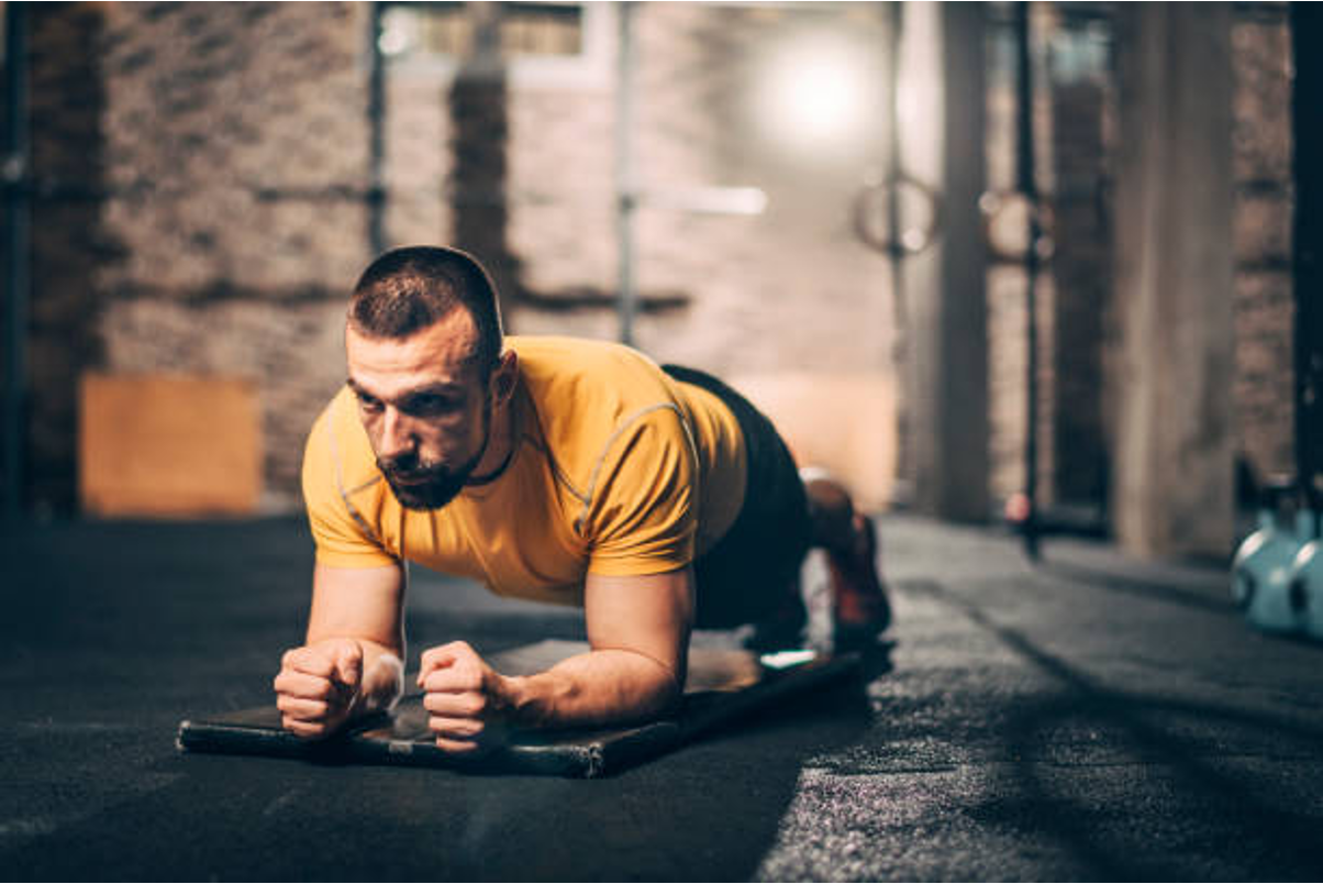 Elbow vs Full Plank: Difficulty & Muscles Worked