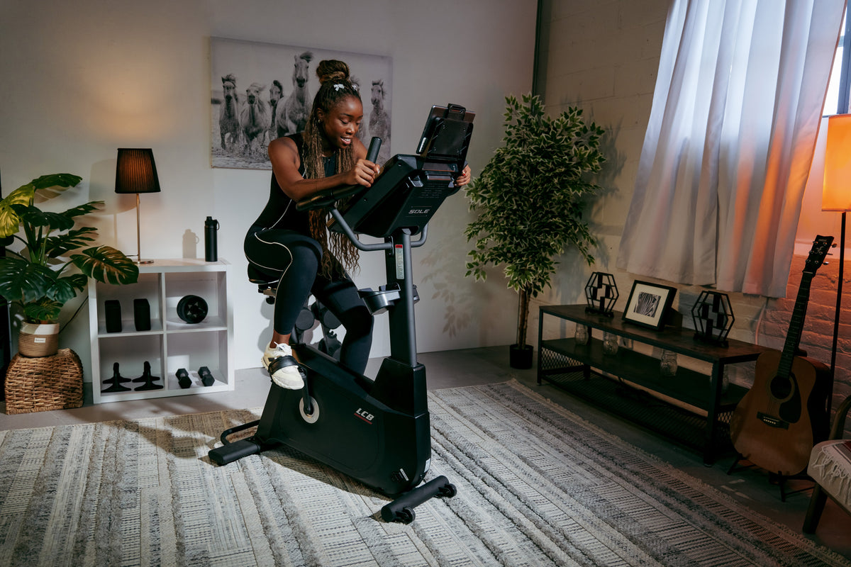 Elliptical vs Bike for Bad Knees: Comparing Low-Impact Exercise Options