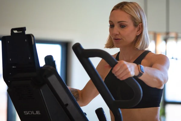 Elliptical Wrist Pain: How to Prevent & Fix It