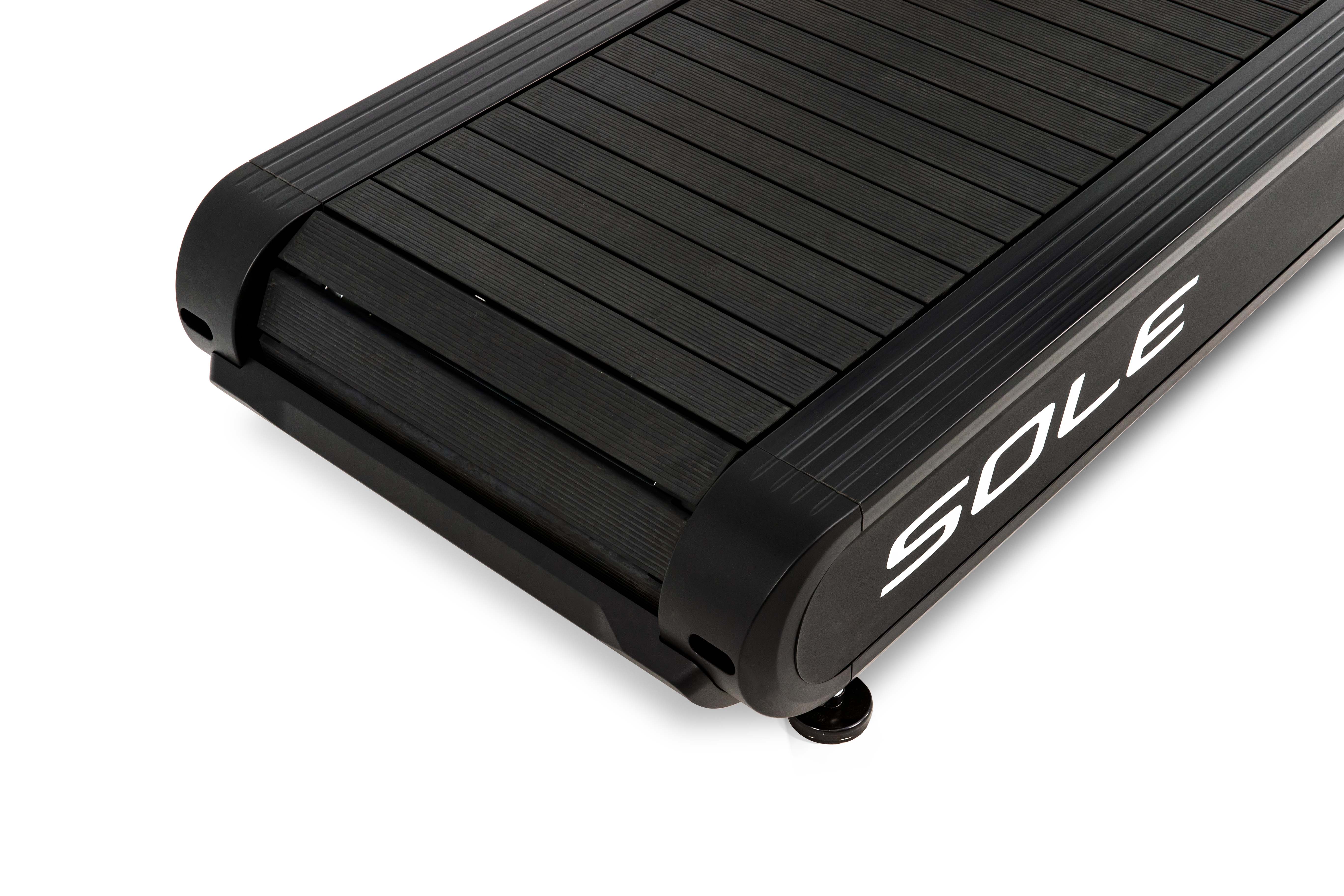 SOLE ST90 Treadmill (Last-Generation Model)