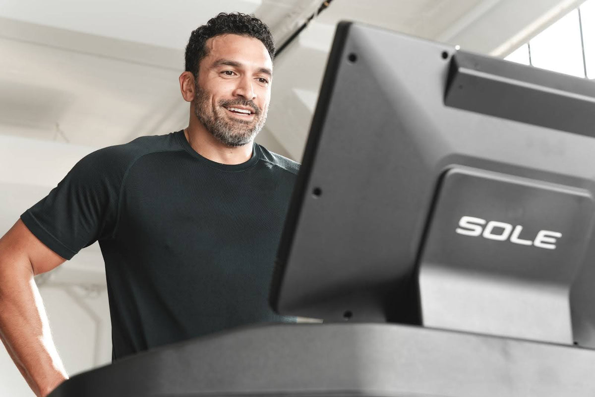 [Redo] Treadmill vs Bike for Seniors: The Best Cardio Machines for Older Adults
