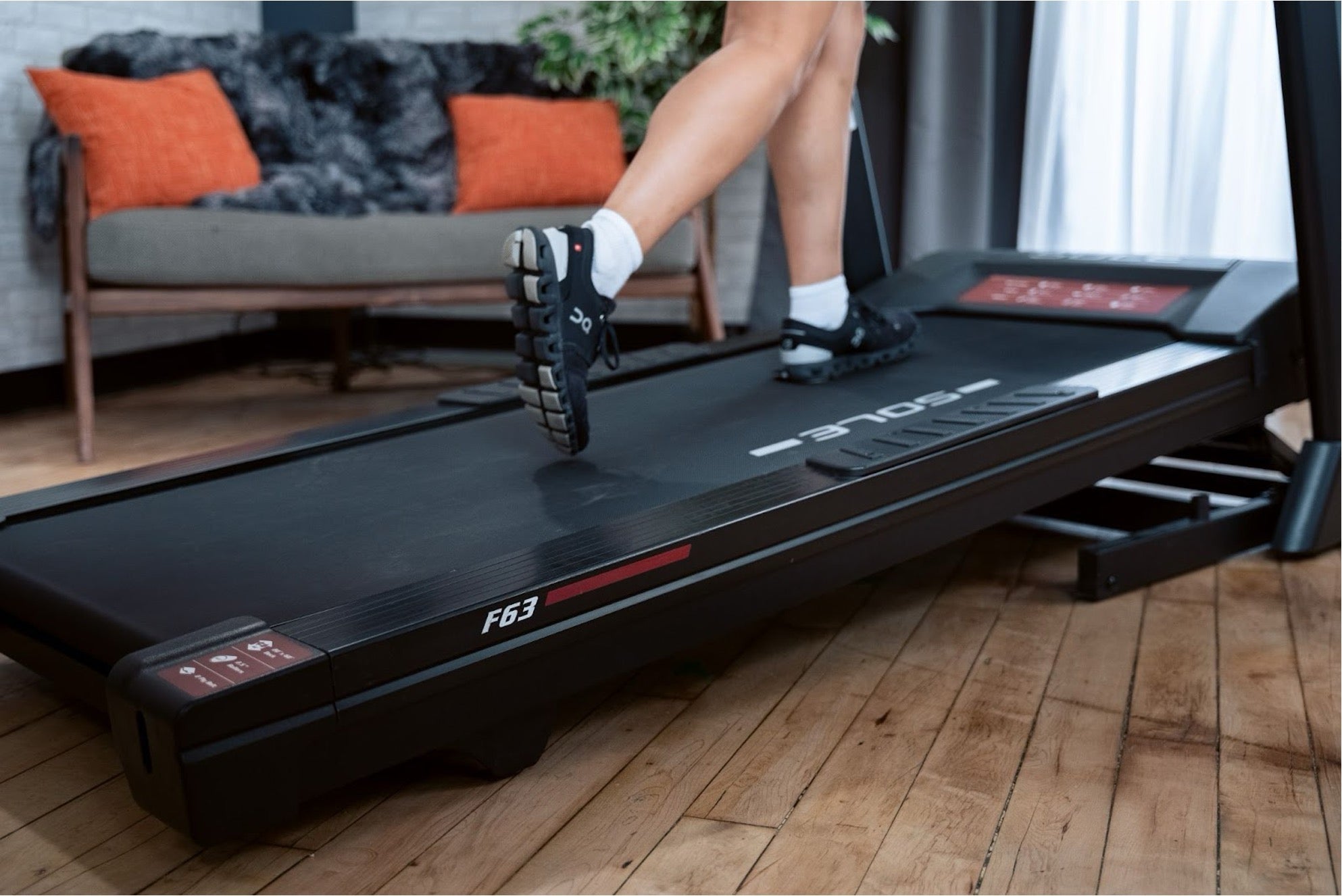 How to Do 28-Day Indoor Walking Challenge to Lose Weight & Tone Muscles