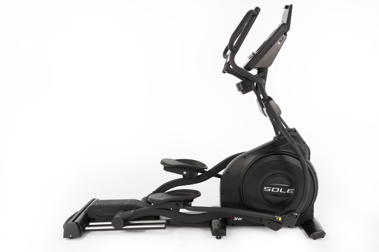 SOLE E98 Elliptical (Last-Generation Model)